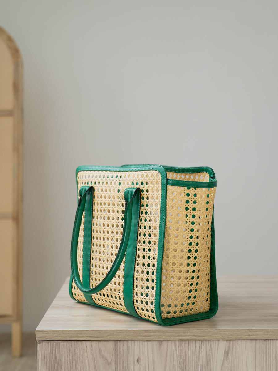 The Sunny Side Tote - Forest Green - Texture and material detail | DilliBagCo