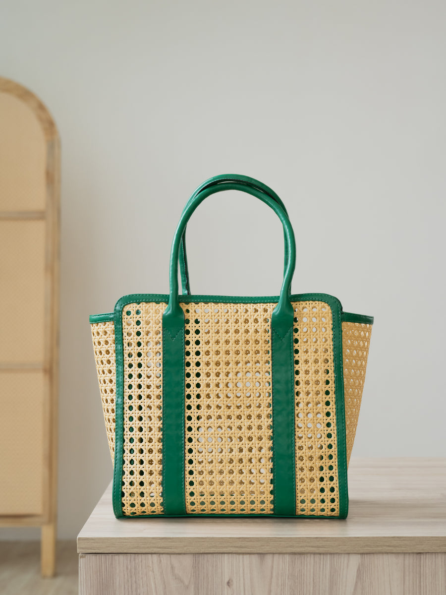 The Sunny Side Tote - Forest Green - Craftsmanship and closure close-up | DilliBagCo