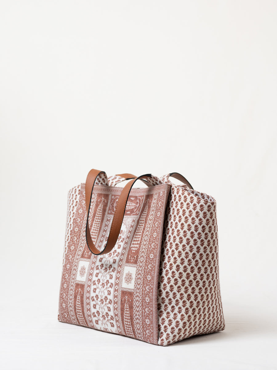 The Classic Tote - Caramel Brown