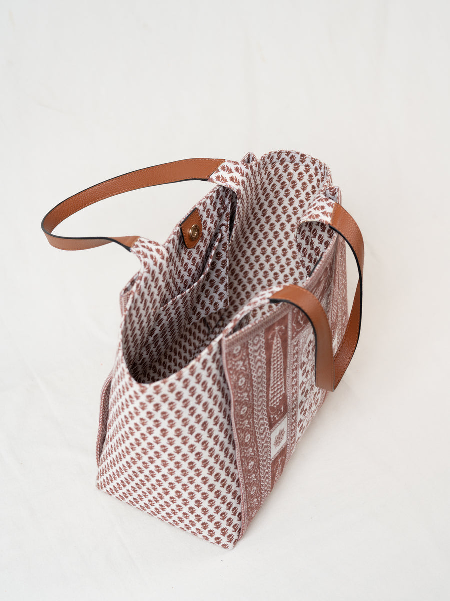 The Classic Tote - Caramel Brown